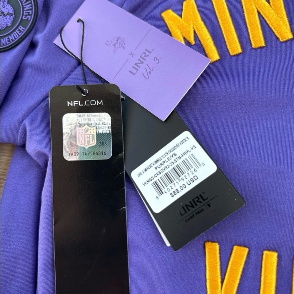 Minnesota Vikings UNRL Kids Hoodie - Purple and Gold - Picture 2 of 3